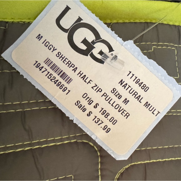 NWT Ugg Sherpa - Picture 3 of 4